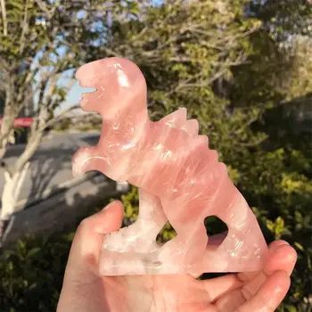 Издълбани динозавър от розов кварц мощна статуя на животно Лечебни кристални изделия за декорация на дома Аксесоари 1бр