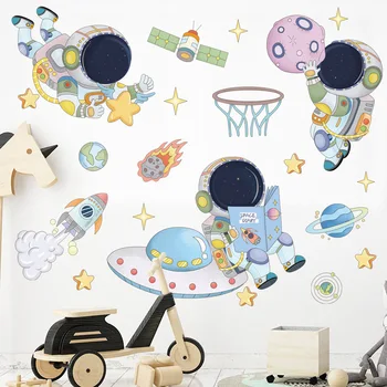 Подвижни Мультяшные Стикери за стена с едно Момче-Космонавт за Деца, боядисани стени в детски стаи, PVC Стикери за стена, Декорация за дома, Направи си сам