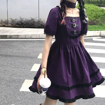 Японското рокля в стил харадзюку в готически стил 